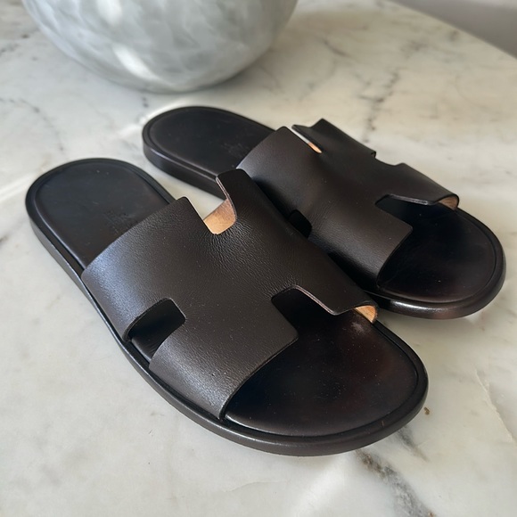 HERMÉS “izmir” brown leather sandal - Picture 2 of 9